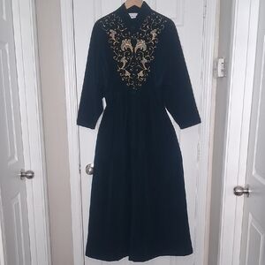 Vintage Vanity Fair  Green Velour Robe/Housecoat Maxi Gold Orange Embroidery M